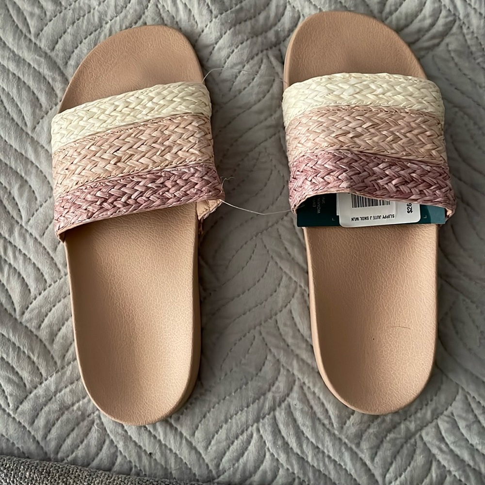 Roxy Slides